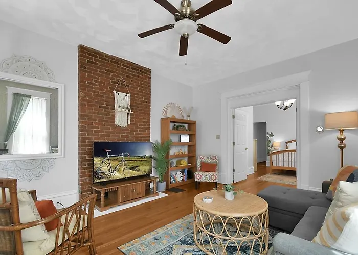 Modern Boho Stylish 1br Near Dt On Historic Street *